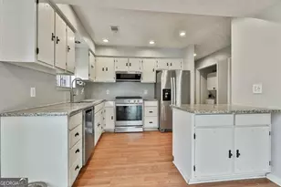 204 Broken Bit Way, Peachtree City, GA 30269 - Photo 11