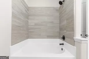 236 Beau Claire Cir, Byron, GA 31008 - Photo 23