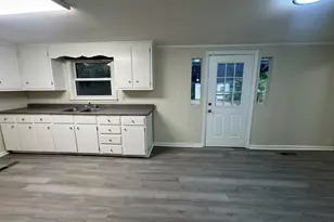 110 Pinecone Dr, East Dublin, GA 31027 - Photo 15