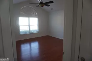 1802 Cascade Park Dr SW, Atlanta, GA 30331 - Photo 9