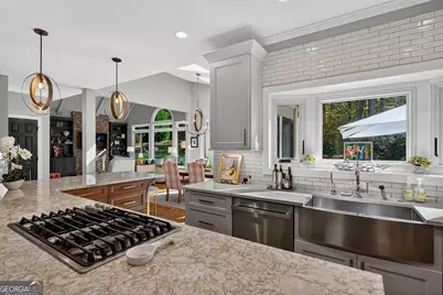 102 Woodchase Drive, Lagrange, GA 30240 - Photo 13