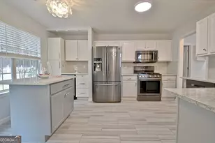 401 Rock Creek Dr, Peachtree City, GA 30269 - Photo 17