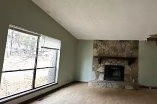 404 Ridgetop Dr, Acworth, GA 30102 - Photo 3