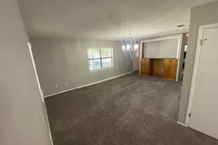 304 Morris St, Glennville, GA 30427 - Photo 9
