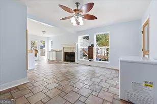 107 Waldorf Dr, Perry, GA 31069 - Photo 7