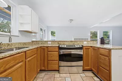 107 Waldorf Drive, Perry, GA 31069 - Photo 11