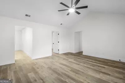 974 Hawthorne Court, Hinesville, GA 31313 - Photo 5