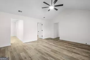 974 Hawthorne Ct, Hinesville, GA 31313 - Photo 5