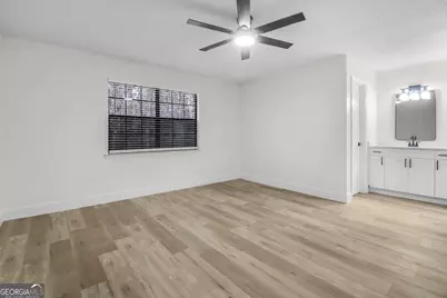 974 Hawthorne Court, Hinesville, GA 31313 - Photo 7