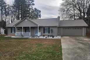 932 Century Oaks Dr, Winder, GA 30680 - Photo 1