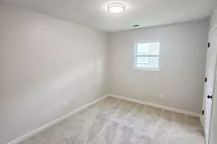 325 W Quilly St, Griffin, GA 30223 - Photo 5