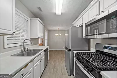 49 Canterbury Drive, Grantville, GA 30220 - Photo 13
