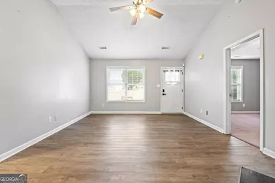 49 Canterbury Drive, Grantville, GA 30220 - Photo 7