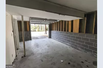 2058 Scarbrough Drive, Stone Mountain, GA 30088 - Photo 31