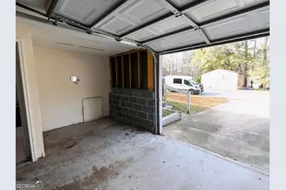 2058 Scarbrough Drive, Stone Mountain, GA 30088 - Photo 27