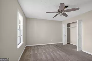 868 Greenhedge Dr, Stone Mountain, GA 30088 - Photo 25