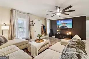 230 Aspen Lake Dr W, Newnan, GA 30263 - Photo 7