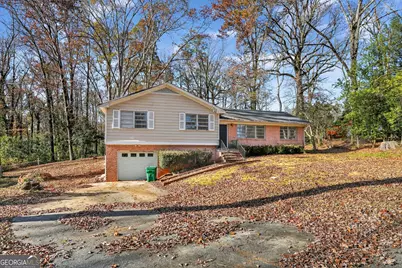 3976 Inca Court, Stone Mountain, GA 30083 - Photo 3