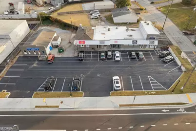 560 Windy Hill Road SE, Smyrna, GA 30080 - Photo 1