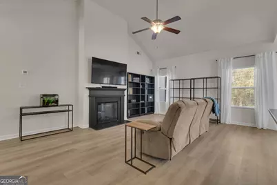 582 Griffin Street, Grantville, GA 30220 - Photo 9