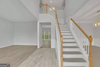 11420 Crossington Road, Johns Creek, GA 30005 - Photo 9