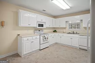 1901 Erin Way, Statesboro, GA 30458 - Photo 7