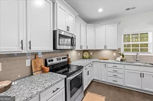 126 W River Cane Run, Perry, GA 31069 - Photo 11