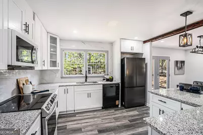 1443 Snapfinger Road, Decatur, GA 30032 - Photo 9