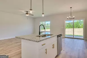 160 Foxridge Ct, Metter, GA 30439 - Photo 15