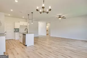 160 Foxridge Ct, Metter, GA 30439 - Photo 11