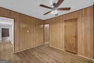 132 Queen St, Toccoa, GA 30577 - Photo 3