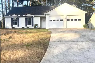 1350 Birdsong Ln, Hampton, GA 30228 - Photo 1