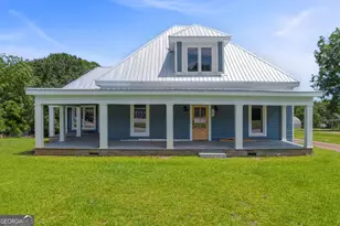 263 General Daniel Ave S, Danielsville, GA 30633 - Photo 1