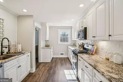 2382 Battle Forest Drive SW, Marietta, GA 30064 - Photo 15