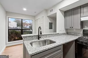 102 Governors Dr, Forest Park, GA 30297 - Photo 5