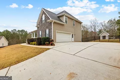 39 Hawthorne Place, Sharpsburg, GA 30277 - Photo 5