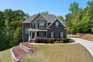 39 Hawthorne Pl, Sharpsburg, GA 30277 - Photo 3