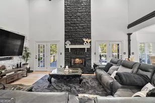 325 Rain Valley Cir, Meansville, GA 30256 - Photo 15