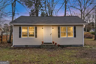 112 Oak Avenue SW, Griffin, GA 30224 - Photo 1