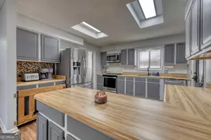 131 Hickory Ridge Cir, Hayesville, NC 28904 - Photo 9