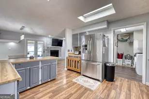 131 Hickory Ridge Cir, Hayesville, NC 28904 - Photo 7