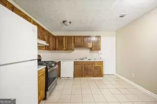 5426 Martins Crossing Rd, Stone Mountain, GA 30088 - Photo 11