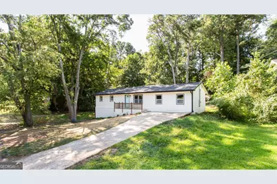 3652 Sweetbriar Circle, Lithia Springs, GA 30122 - Photo 3