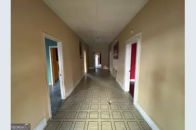 88 E Stephens Street, Winder, GA 30680 - Photo 5