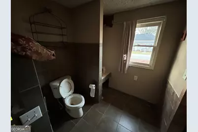 88 E Stephens Street, Winder, GA 30680 - Photo 15