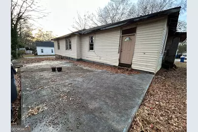 88 E Stephens Street, Winder, GA 30680 - Photo 17