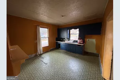 88 E Stephens Street, Winder, GA 30680 - Photo 7