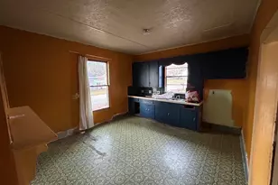 88 E Stephens St, Winder, GA 30680 - Photo 7