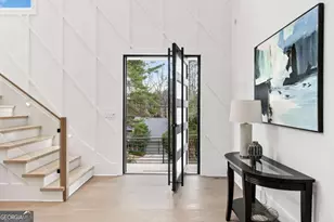 1005 Clementstone Dr, Atlanta, GA 30342 - Photo 9