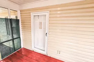 3827 Chadwick Dr, Flowery Branch, GA 30542 - Photo 5